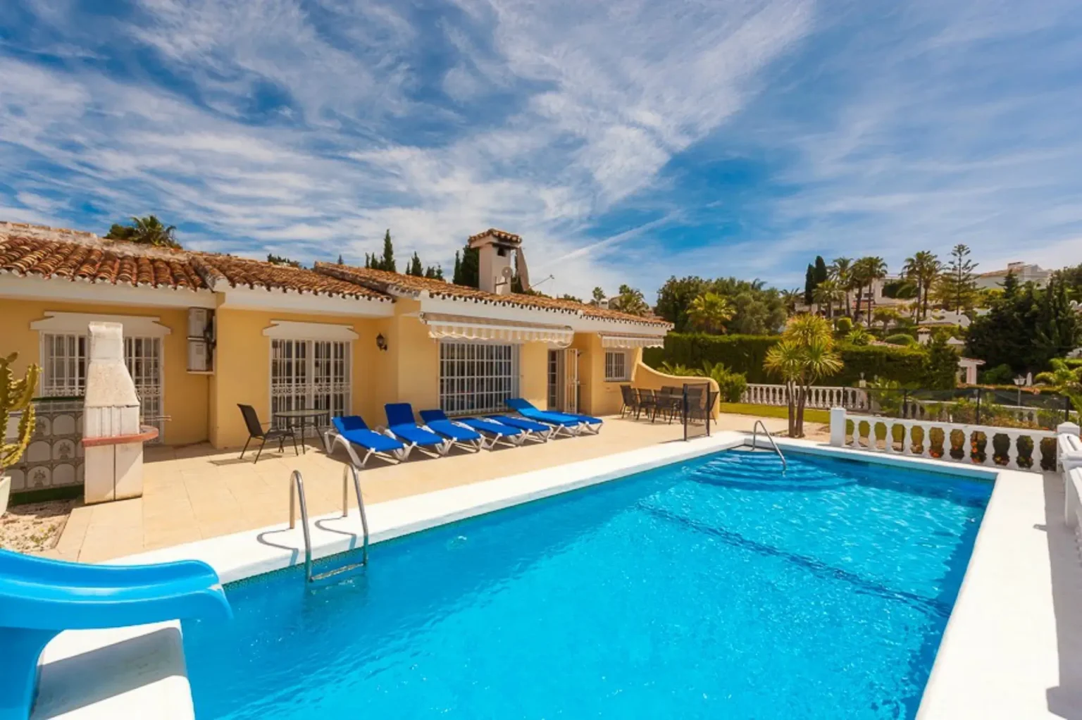 Villa mit Pool - Ankaufberatung